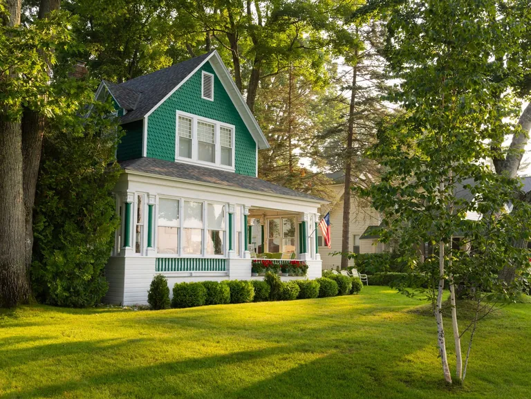 Well-maintained Salisbury property with mature trees
